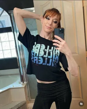 Lisa Foiles