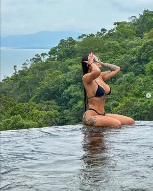 Larissa Ribeiro