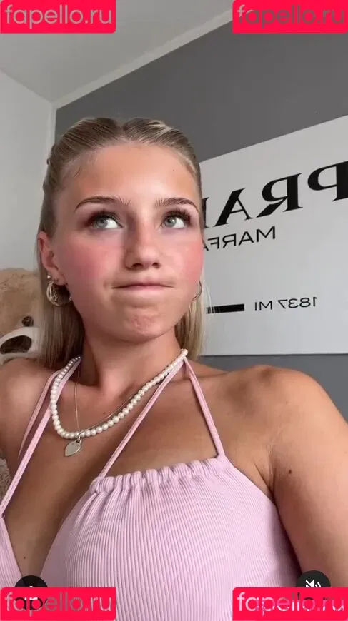 Elena Zoe Onlyfans Photo Gallery 