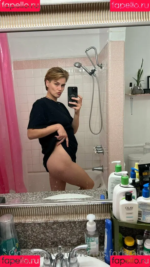 worms.forbrains Onlyfans Photo Gallery 