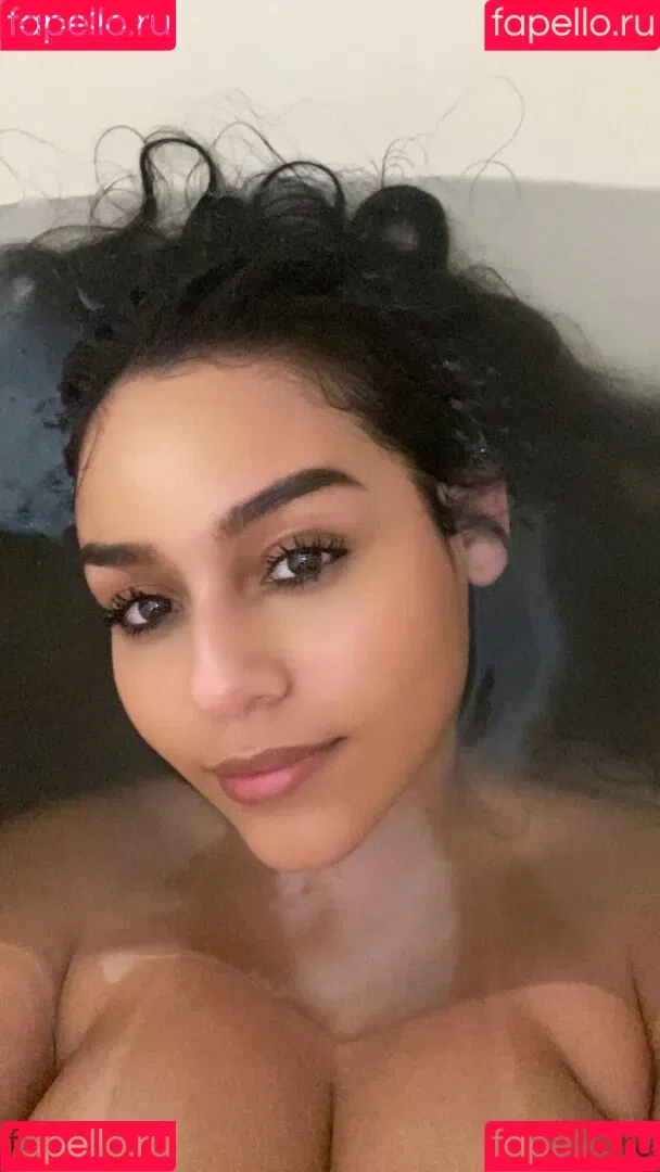 GabbyB Onlyfans Photo Gallery 