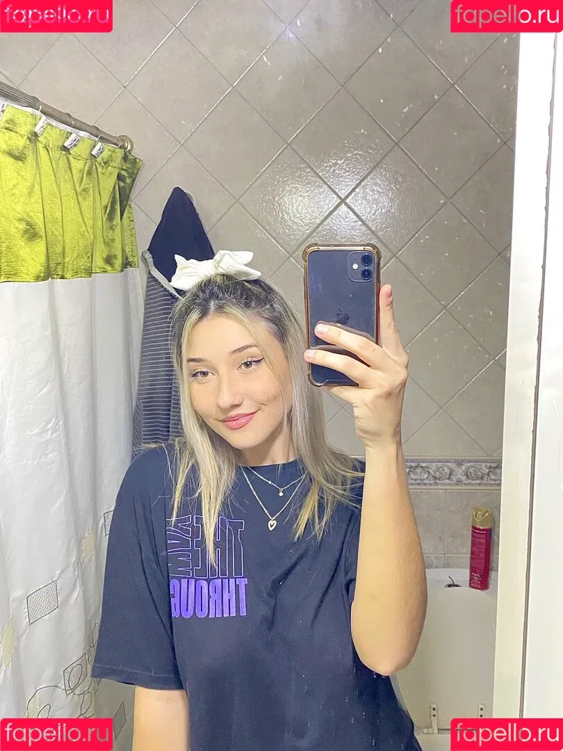 Yami Sanchez Onlyfans Photo Gallery 