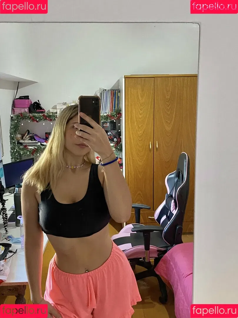 Yami Sanchez Onlyfans Photo Gallery 