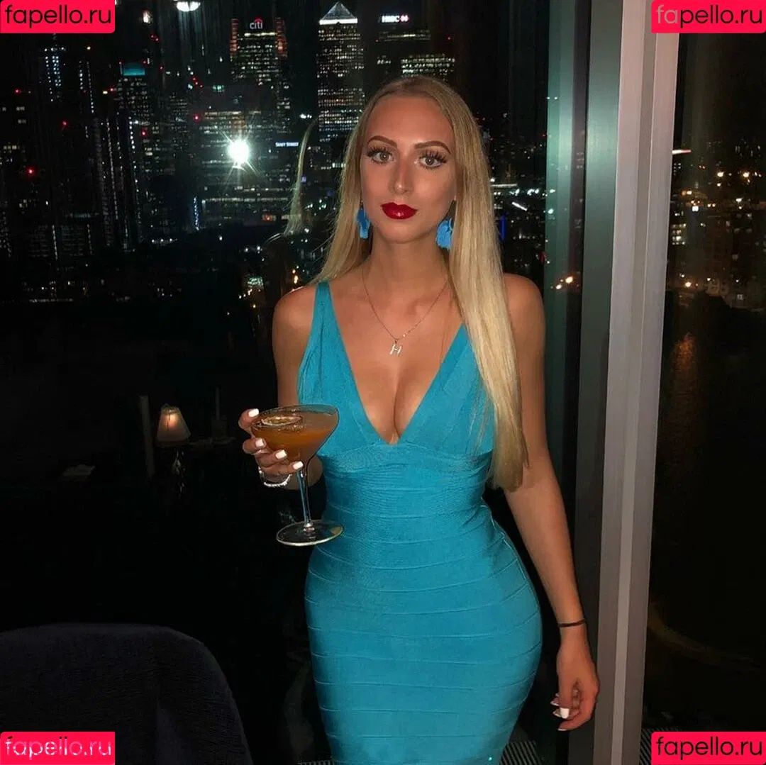 Holly Flintham Onlyfans Photo Gallery 
