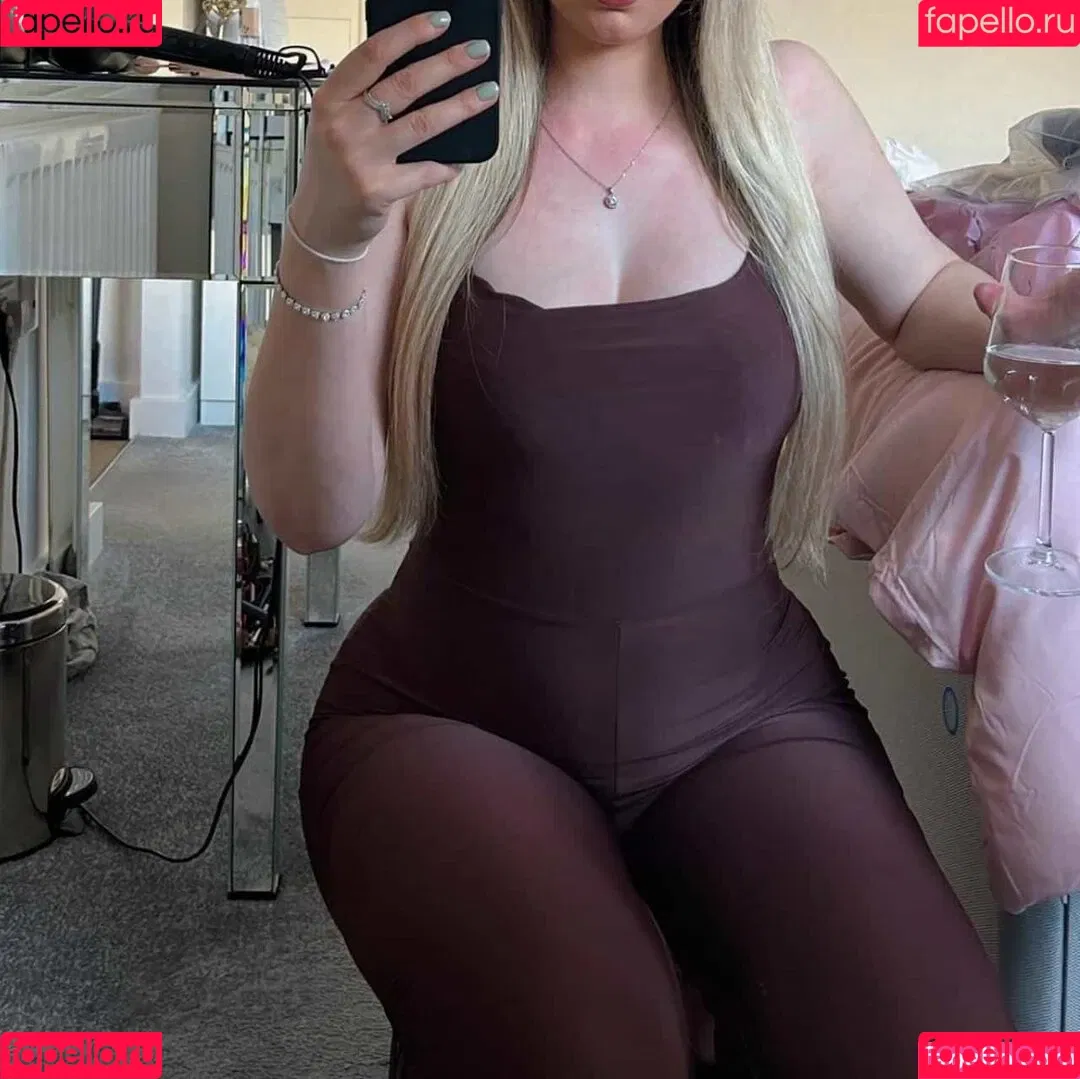 Holly Flintham Onlyfans Photo Gallery 