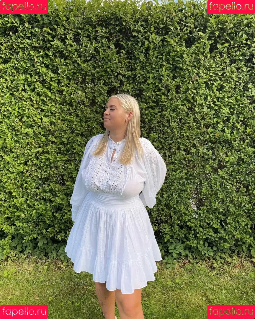 annabyknudsen Onlyfans Photo Gallery 