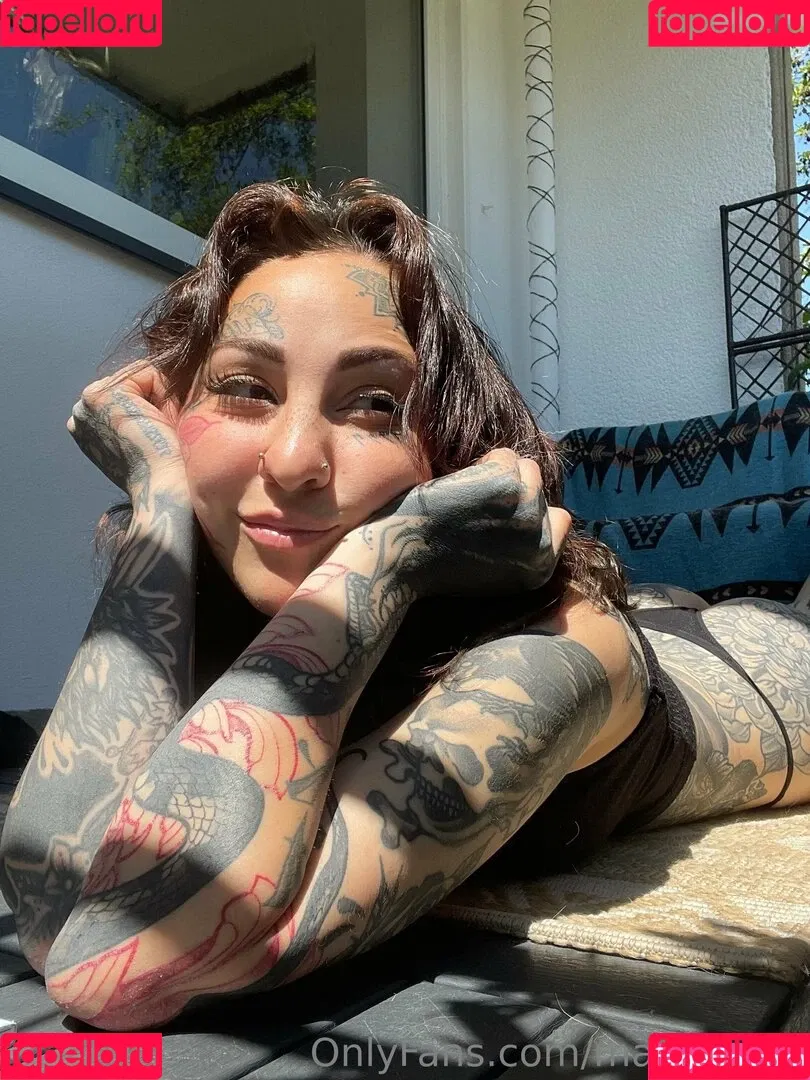 Marry Boeh Onlyfans Photo Gallery 