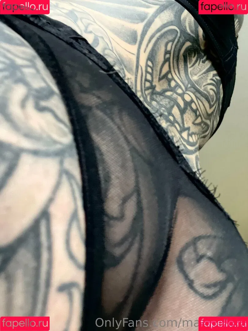 Marry Boeh Onlyfans Photo Gallery 
