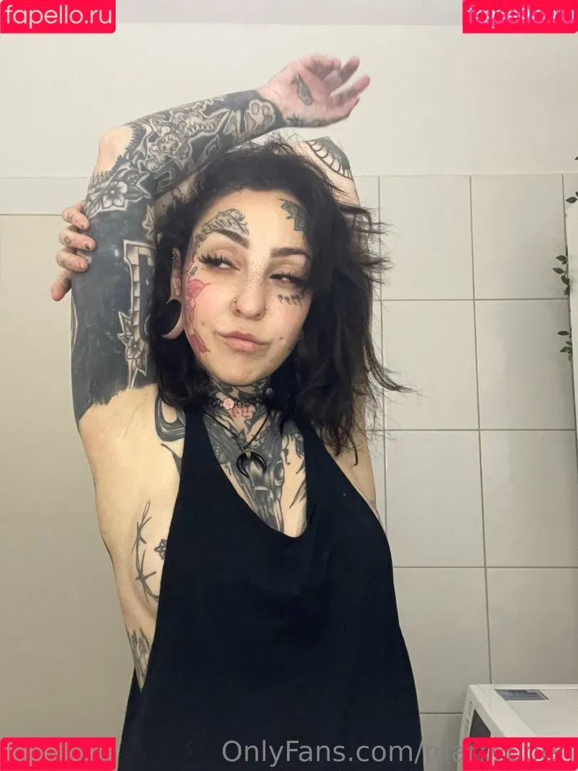 Marry Boeh Onlyfans Photo Gallery 