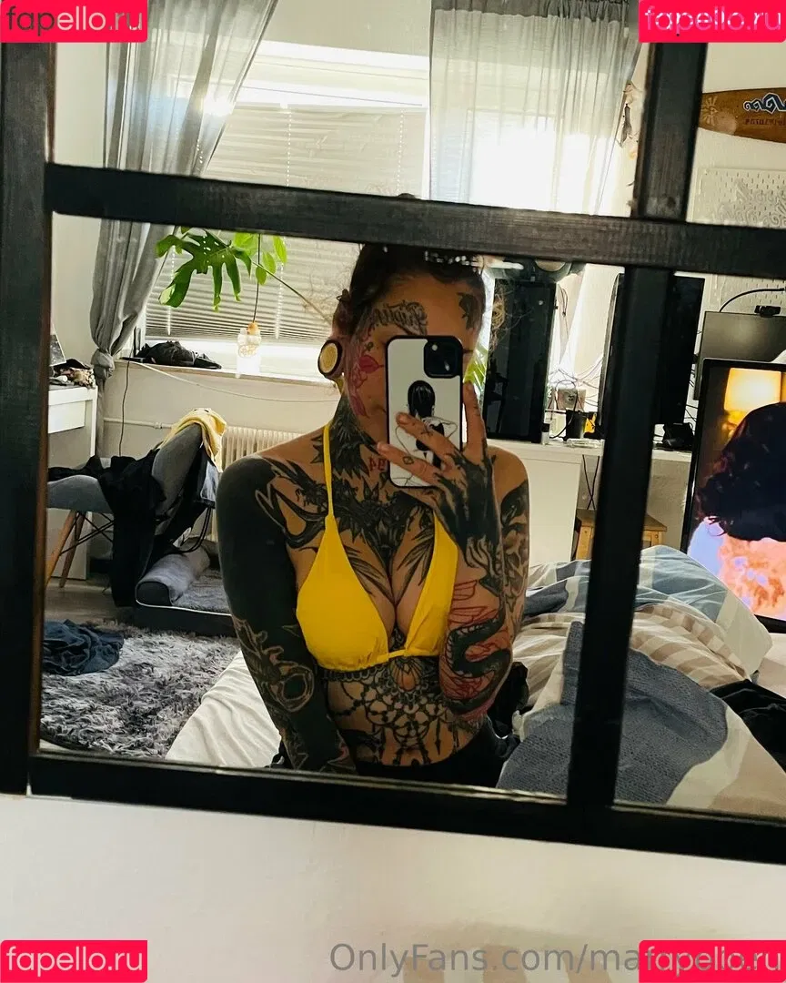 Marry Boeh Onlyfans Photo Gallery 