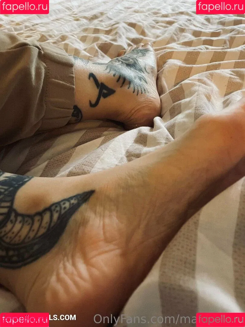 Marry Boeh Onlyfans Photo Gallery 