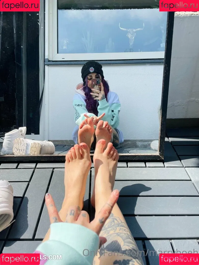 Marry Boeh Onlyfans Photo Gallery 