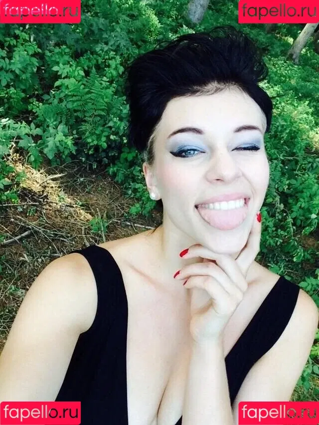 Viktoria Sonntag Onlyfans Photo Gallery 