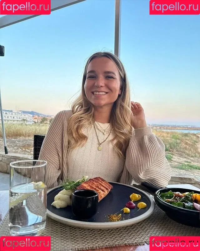Alina Wachinger Onlyfans Photo Gallery 