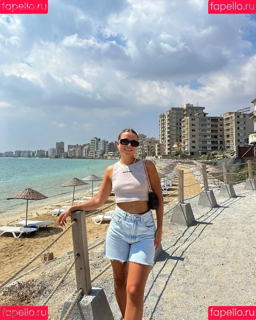 Alina Wachinger Onlyfans Photo Gallery 