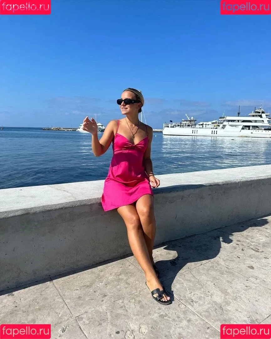 Alina Wachinger Onlyfans Photo Gallery 