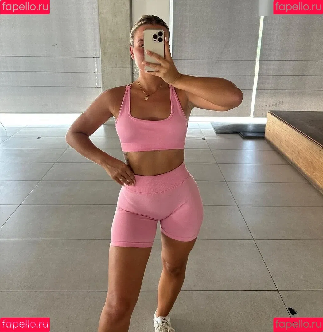 Alina Wachinger Onlyfans Photo Gallery 