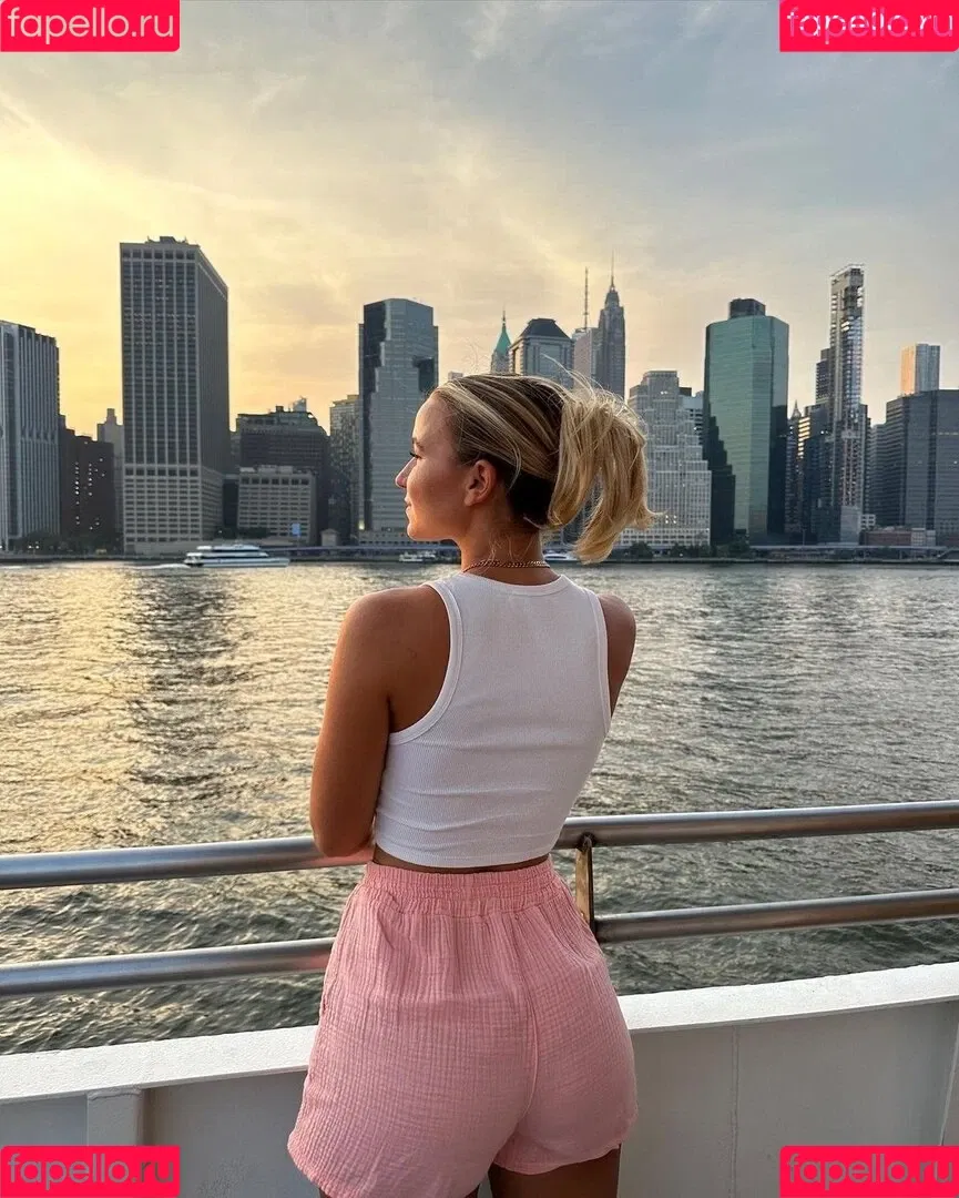 Alina Wachinger Onlyfans Photo Gallery 