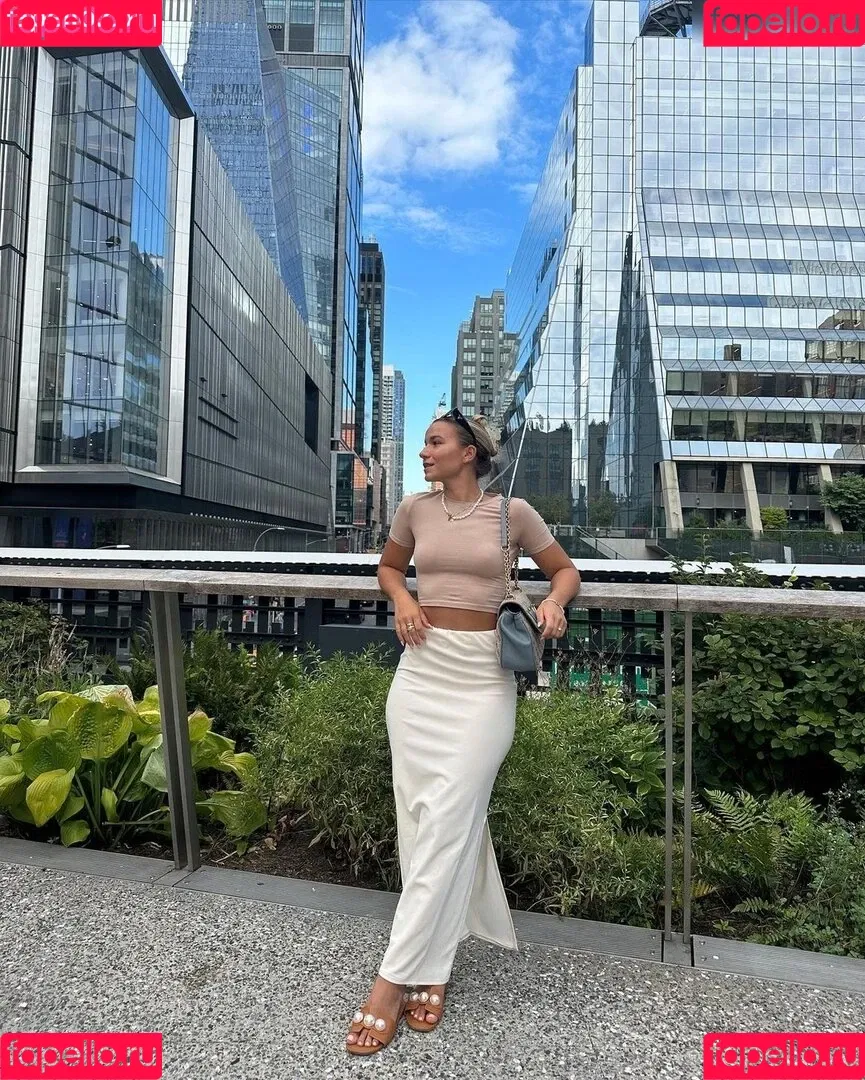Alina Wachinger Onlyfans Photo Gallery 