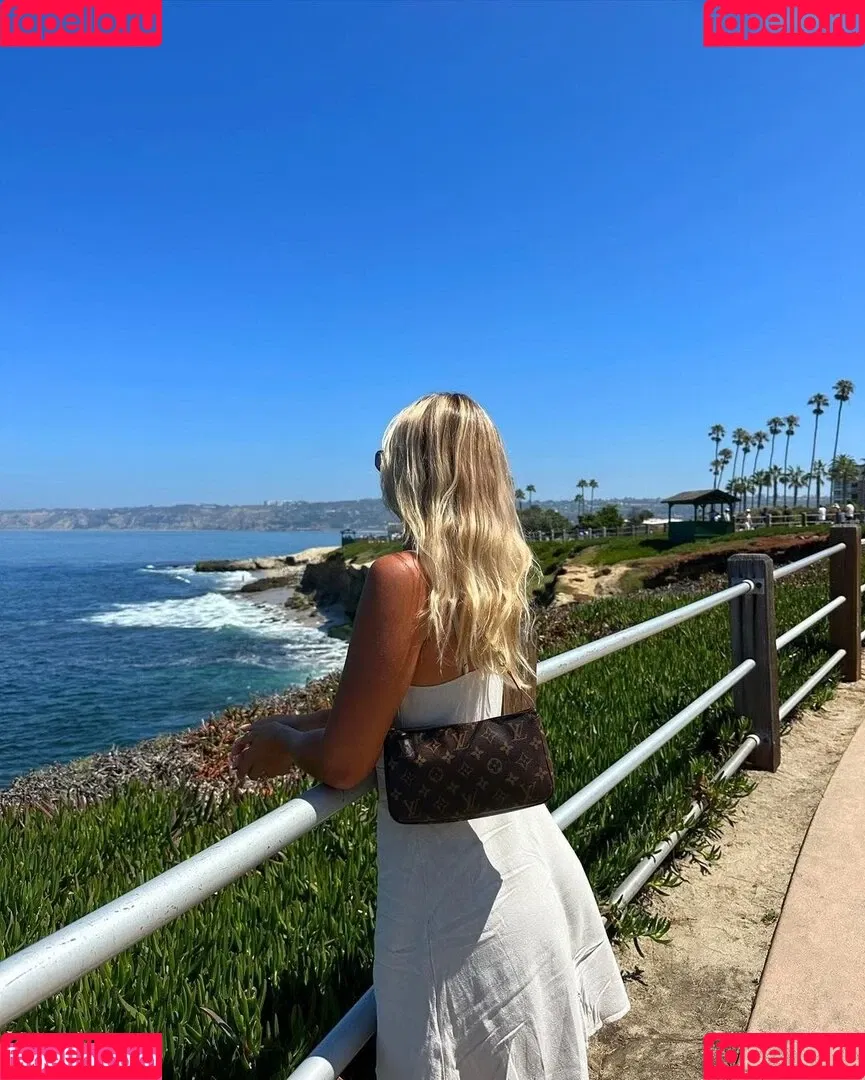 Alina Wachinger Onlyfans Photo Gallery 