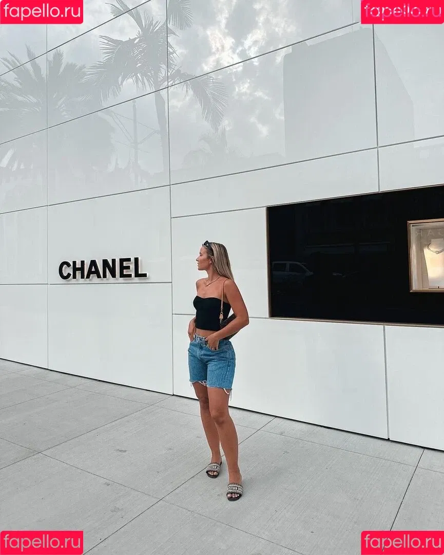 Alina Wachinger Onlyfans Photo Gallery 