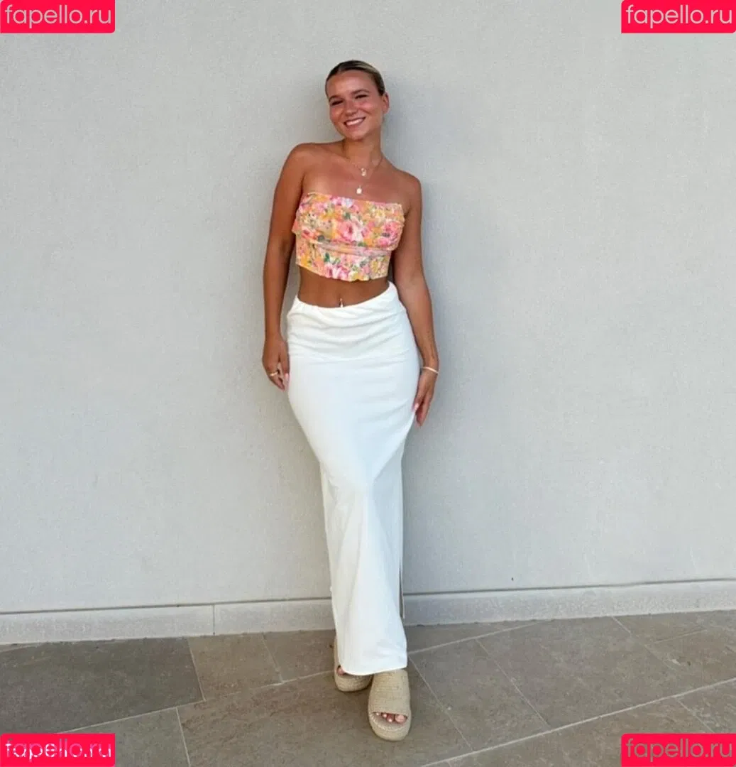 Alina Wachinger Onlyfans Photo Gallery 
