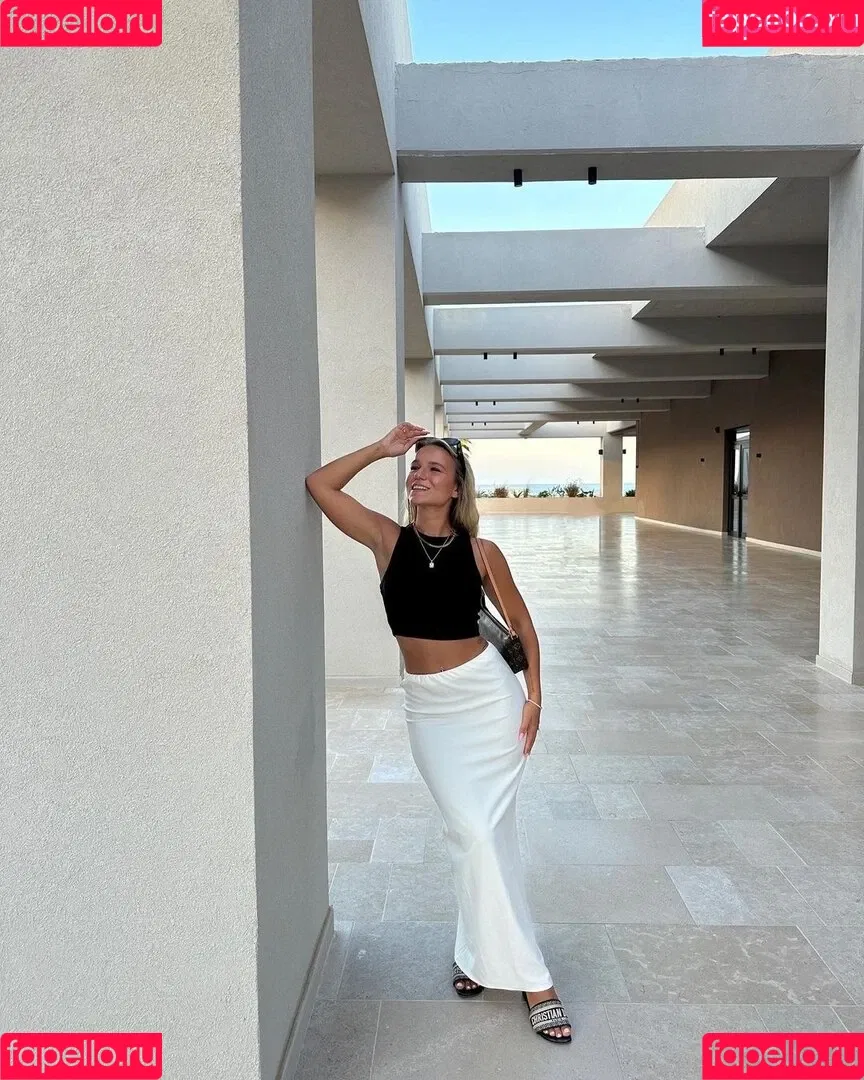 Alina Wachinger Onlyfans Photo Gallery 