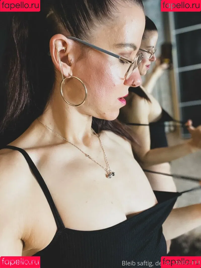 ma.belle Onlyfans Photo Gallery 