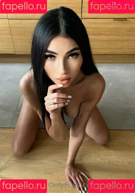 secretviv Onlyfans Photo Gallery 