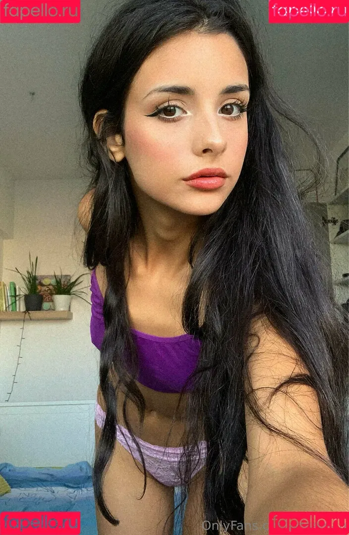 roselean Onlyfans Photo Gallery 