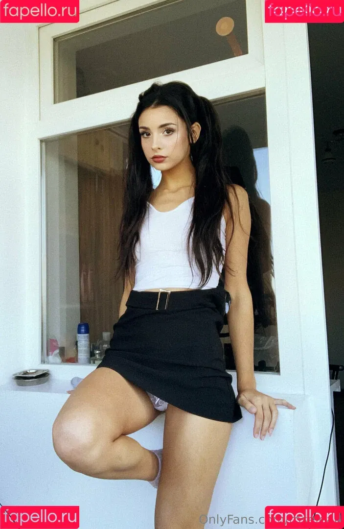 roselean Onlyfans Photo Gallery 