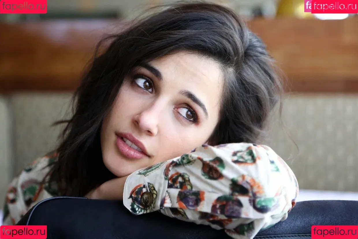 Naomi Scott Onlyfans Photo Gallery 
