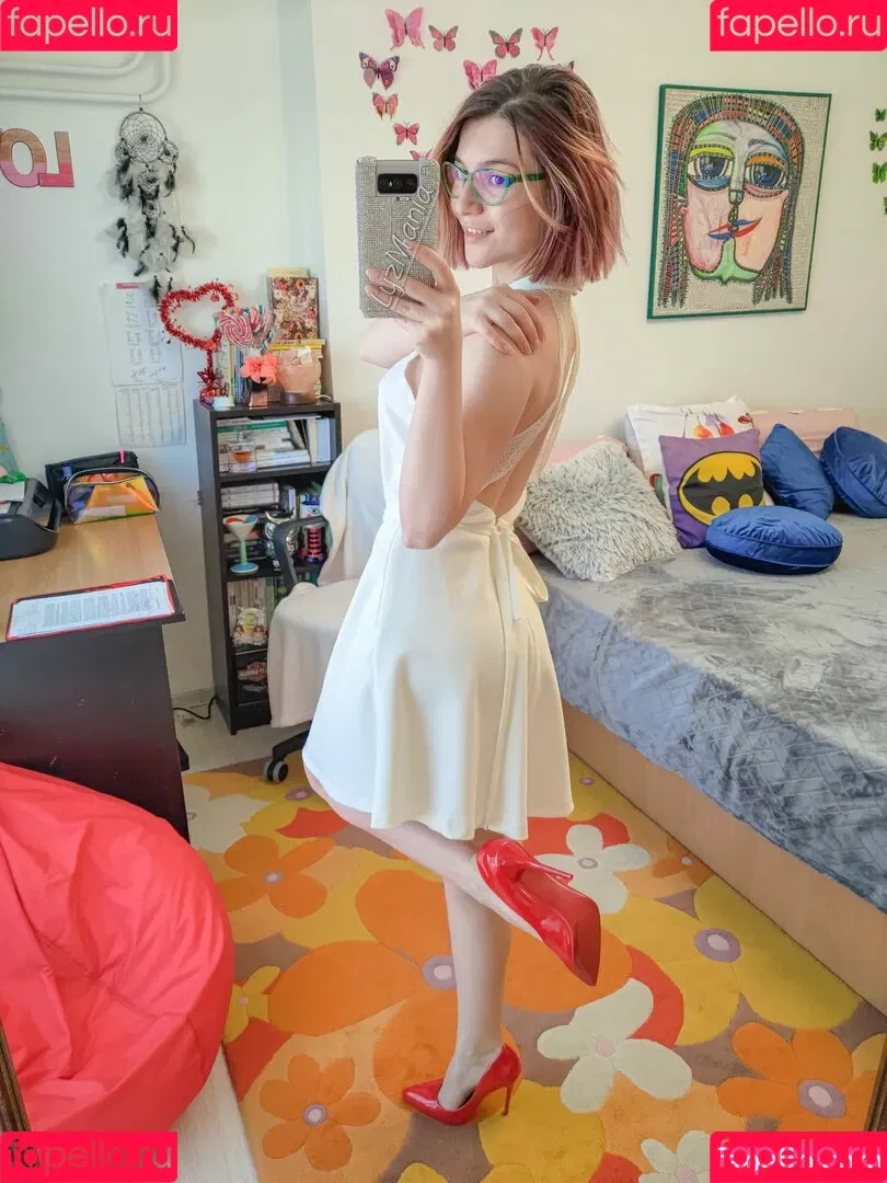 Lyzmania Onlyfans Photo Gallery 