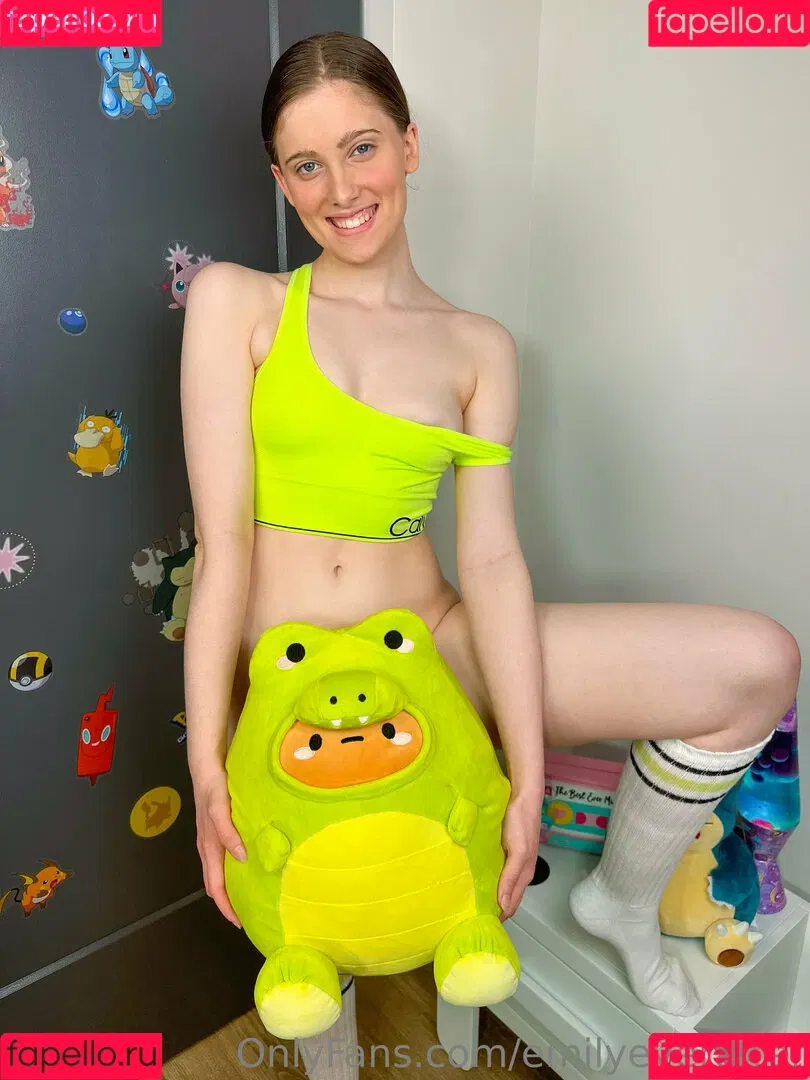 emilybelmontt Onlyfans Photo Gallery 