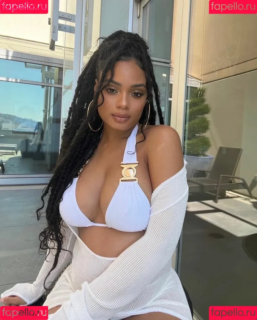 Essence Tatiana Onlyfans Photo Gallery 