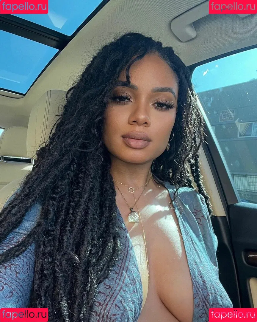 Essence Tatiana Onlyfans Photo Gallery 