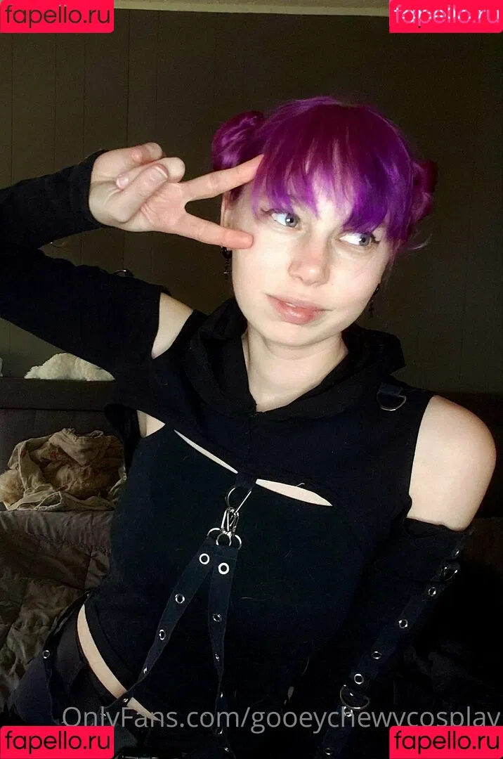 gooeychewycosplay Onlyfans Photo Gallery 
