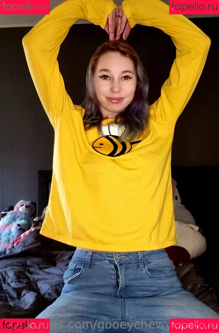 gooeychewycosplay Onlyfans Photo Gallery 