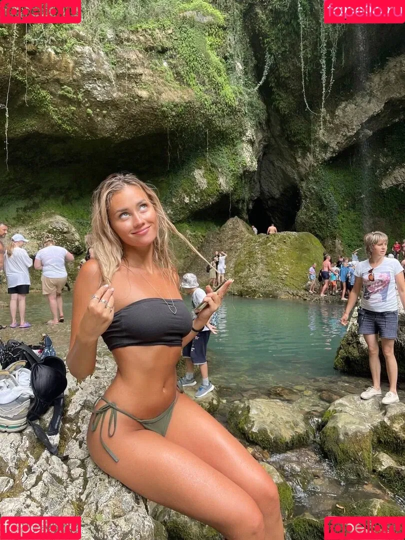 Milash Hub Onlyfans Photo Gallery 
