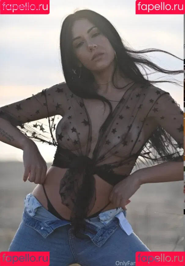 Benedetta Onlyfans Photo Gallery 