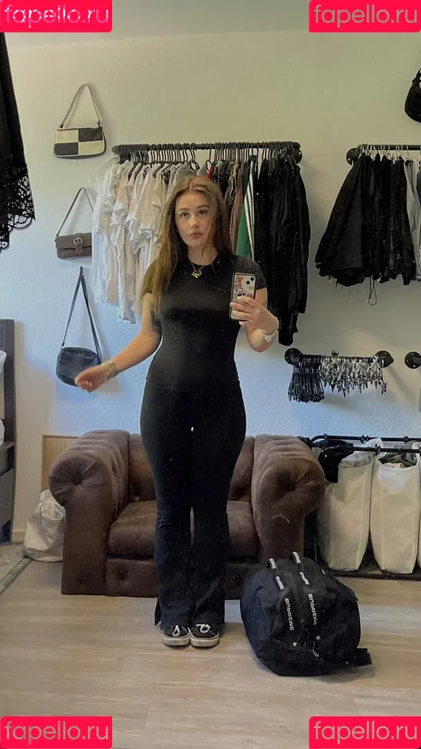 Florentine.dmr Onlyfans Photo Gallery 
