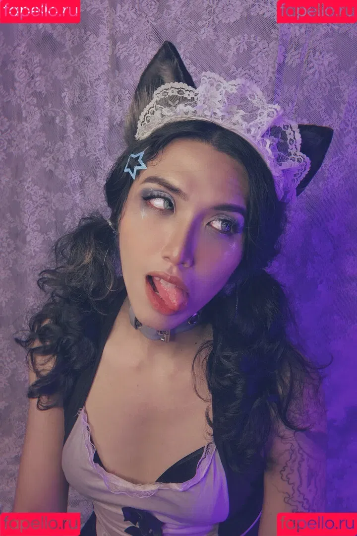 Emily Yunicorn Onlyfans Photo Gallery 
