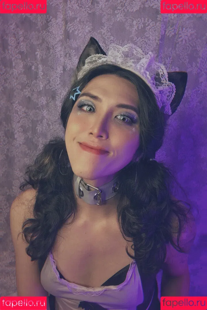 Emily Yunicorn Onlyfans Photo Gallery 