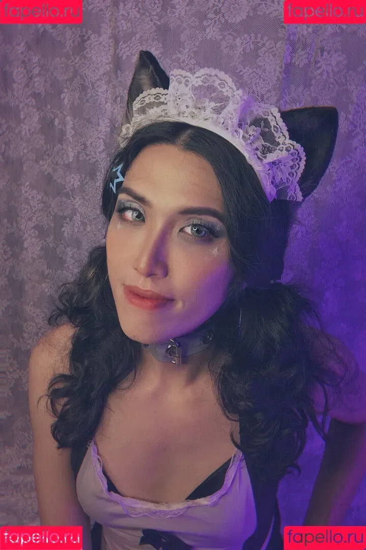 Emily Yunicorn Onlyfans Photo Gallery 