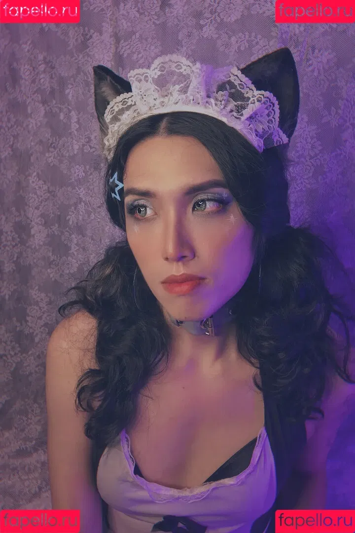 Emily Yunicorn Onlyfans Photo Gallery 