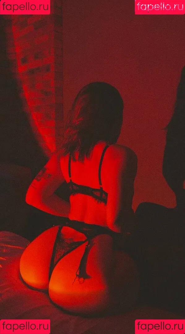 malymvaa Onlyfans Photo Gallery 