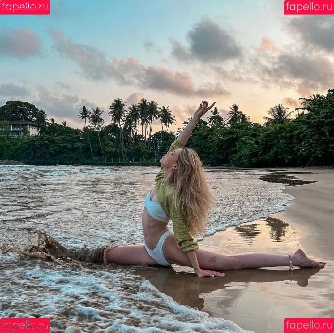 Lea Peach Onlyfans Photo Gallery 