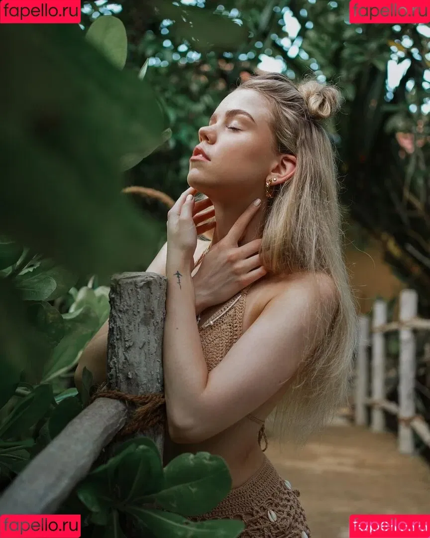 Lea Peach Onlyfans Photo Gallery 