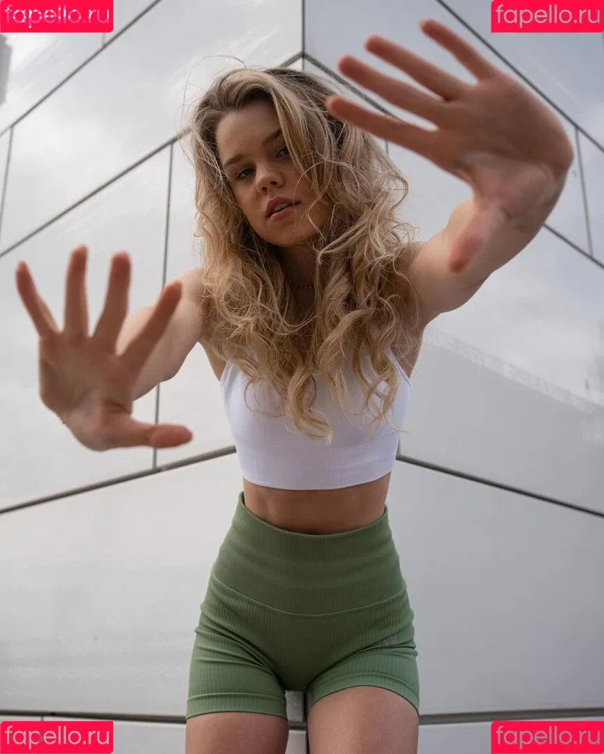 Lea Peach Onlyfans Photo Gallery 
