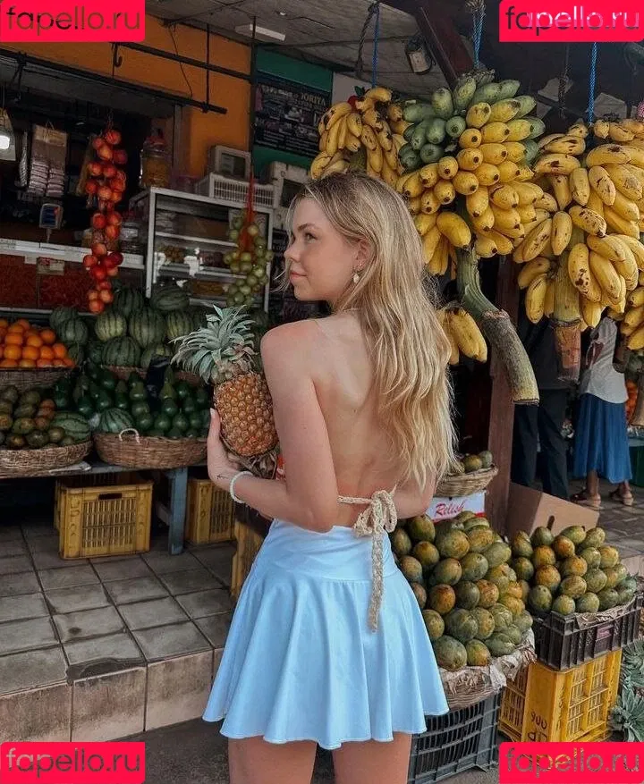 Lea Peach Onlyfans Photo Gallery 